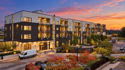 555 William Graham Drive 228, Aurora, On L4g 4h9
