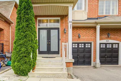23 Horn Street, Whitchurch-stouffville, On L4a 0x9