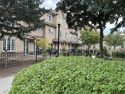 Condo Townhouse in Markham