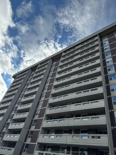 60 Inverlochy Boulevard 1210, Markham, On L3t 4t7