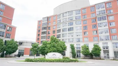 Condo Apartment in Markham