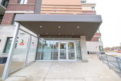Condo Apartment in Markham