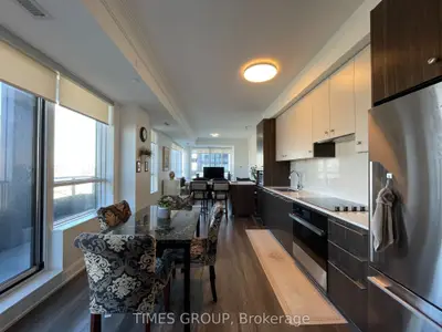 38 Water Walk Drive 318, Markham, On L3r 6m8