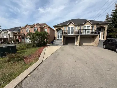 Semi-Detached in Vaughan