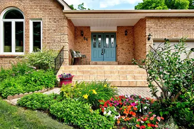 34 Captain Armstrong Lane, Markham, On L3p 3c9