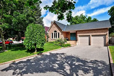 34 Captain Armstrong Lane, Markham, On L3p 3c9