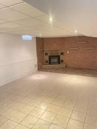 31 Bellona Street Basement, Vaughan, On L4l 6p8