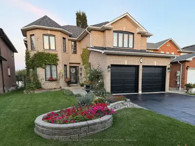 19 Mandolin Court, Vaughan, On L4l 8t9