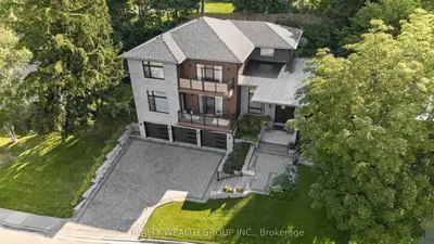 299 Second Street, Newmarket, On L3y 3w5