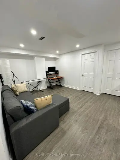 97 Forest Edge Crescent, East Gwillimbury, On L9n 0s6