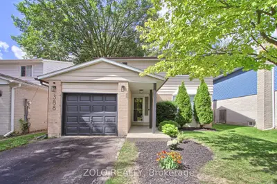 388 Terry Drive, Newmarket, On L3y 5e7