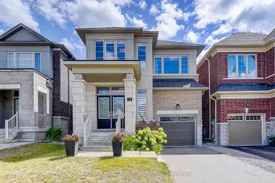 19 Falconridge Terrace, East Gwillimbury, On L0g 1v0