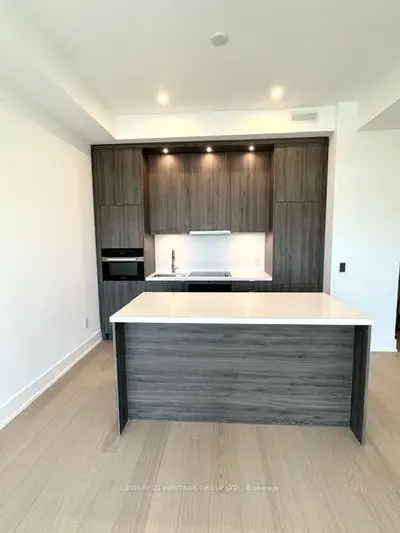 397 Royal Orchard Boulevard 302, Markham, On L3t 0h3