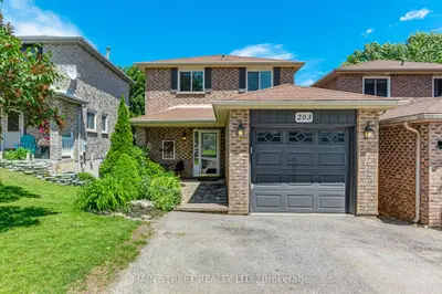 Detached in Bradford West Gwillimbury