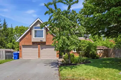 14 Centro Court, Georgina, On L4p 3c8