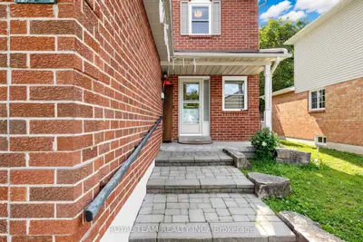 28 Ailsa Drive, Georgina, On L4p 3n5