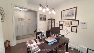 23 Yorkton Boulevard, Markham, On L6c 0j9
