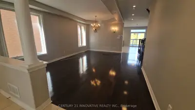 118 Santa Amato Crescent Upper, Vaughan, On L4j 0g1