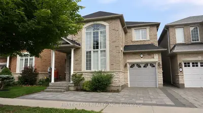 Detached in Markham