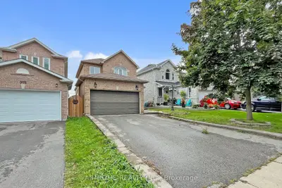 Detached in Newmarket