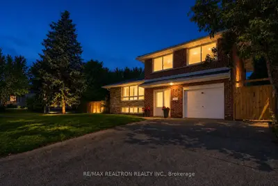 249 Tampico Road, Richmond Hill, On L4c 4r8