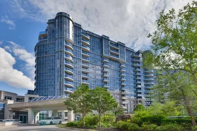 23 Cox Boulevard 572, Markham, On L3r 4g1