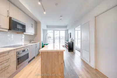 292 Verdale Crossing 1502, Markham, On L6g 0h6