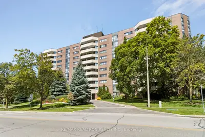 40 Baif Boulevard 208, Richmond Hill, On L4c 5m9