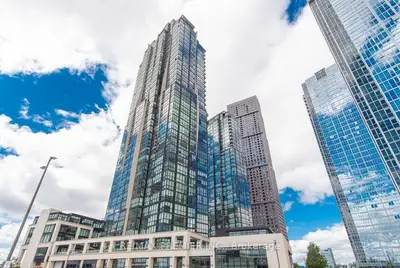 Condo Apartment in Vaughan