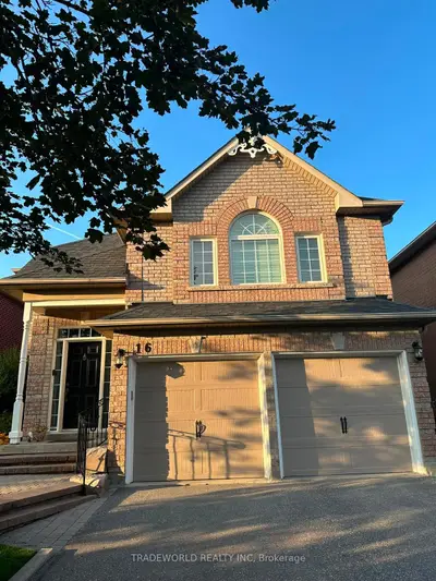 16 Chessman Court, Whitchurch-stouffville, On L4a 1k7
