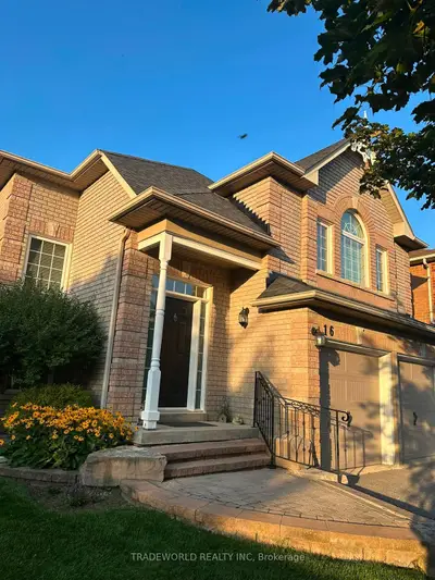 16 Chessman Court, Whitchurch-stouffville, On L4a 1k7