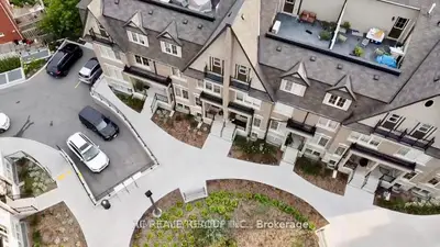 3rd Floor 181 Parktree Drive 21, Vaughan, On L6a 5b1