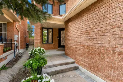 46 Princeton Gate, Vaughan, On L6a 2r7