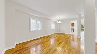 193 Helen Avenue, Markham, On L3r 1j7
