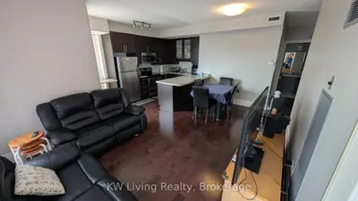 21 Upper Duke Crescent 610b, Markham, On L6g 0b6