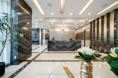 10 Gatineau Drive 1004, Vaughan, On L4j 0l2