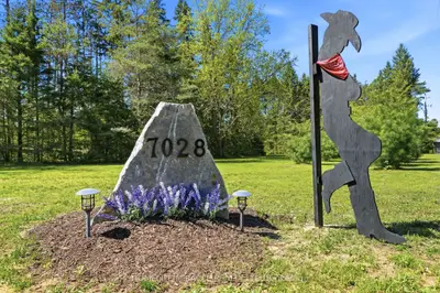 7028 Pine Plains Road, Adjala-tosorontio, On L0m 1j0