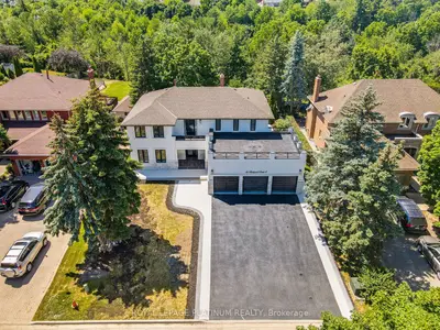 16 Bridgend Court S, Vaughan, On L4l 3l3