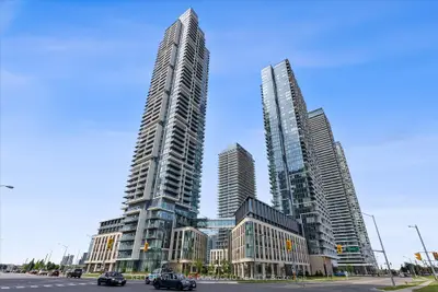 Condo Apartment in Vaughan