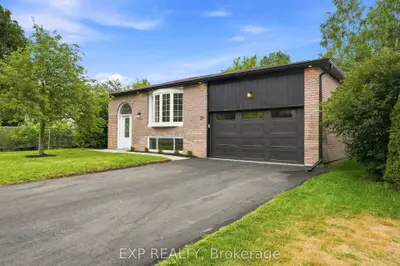 29 Beckett Avenue, East Gwillimbury, On L9n 1e8