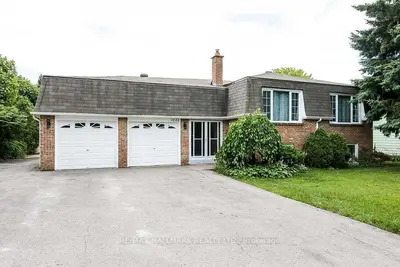 1022 Janette Street, Newmarket, On L3y 3c5