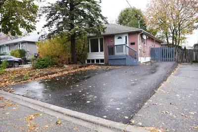 63 Newbury Drive Main, Newmarket, On L3y 4p9