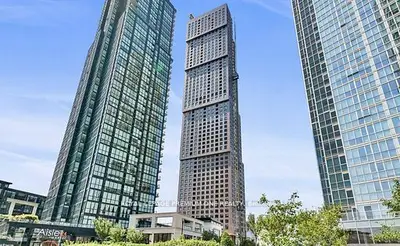 Condo Apartment in Vaughan