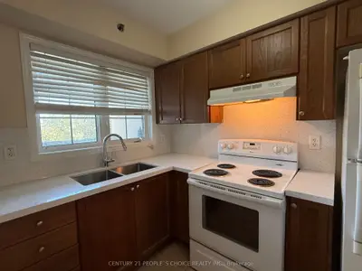 9699 Jane Street 2, Vaughan, On L6a 3r4