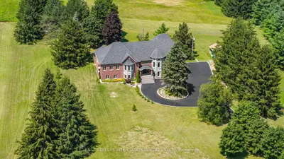 8490 19th Side Road, King, On L0g 1t0