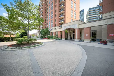 73 King William Crescent Lph01, Richmond Hill, On L4b 0c2