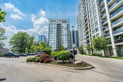 60 Disera Drive 807, Vaughan, On L4j 9g1