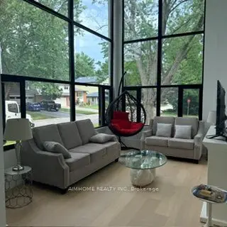 21 Shadbolt Court, Markham, On L3r 1x3