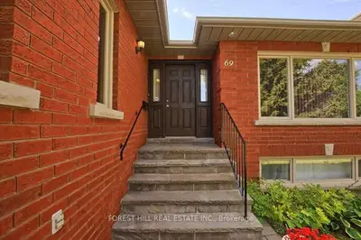 69 Oxford Street, Richmond Hill, On L4c 4l6