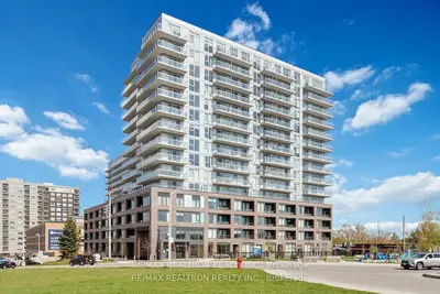 185 Deerfield Road 315, Newmarket, On L3y 0g7